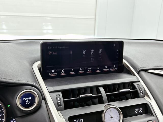 Lexus NX 300h AWD President Line