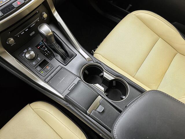 Lexus NX 300h AWD President Line