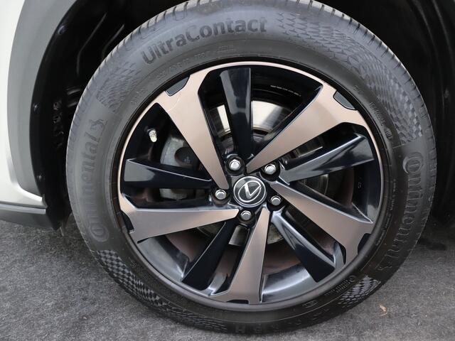 Lexus NX 300h AWD Sport Edition | Trekhaak | Safety System | Premium Navigatie |