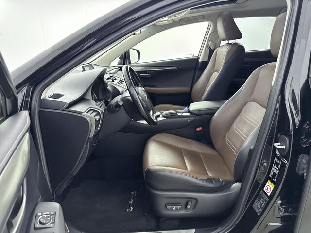 Lexus NX 300h AWD Luxury Line | Carplay | Sensoren | Stoelverwarming |