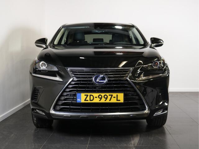 Lexus NX 300h AWD Luxury Line | Panoramadak | Trekhaak |