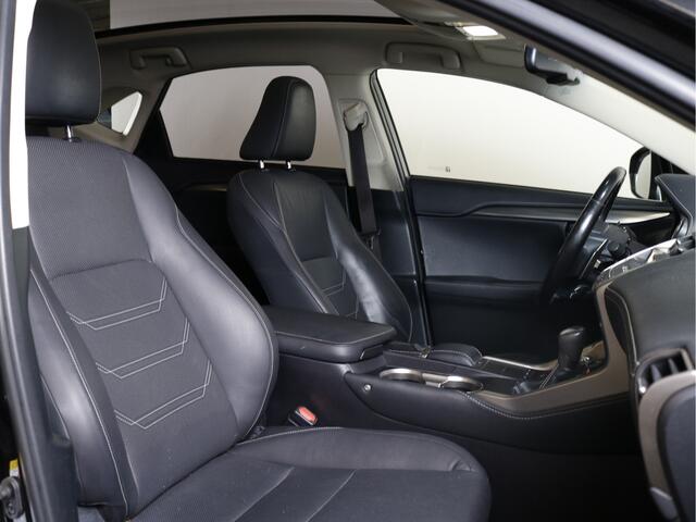 Lexus NX 300h AWD Luxury Line | Panoramadak | Trekhaak |