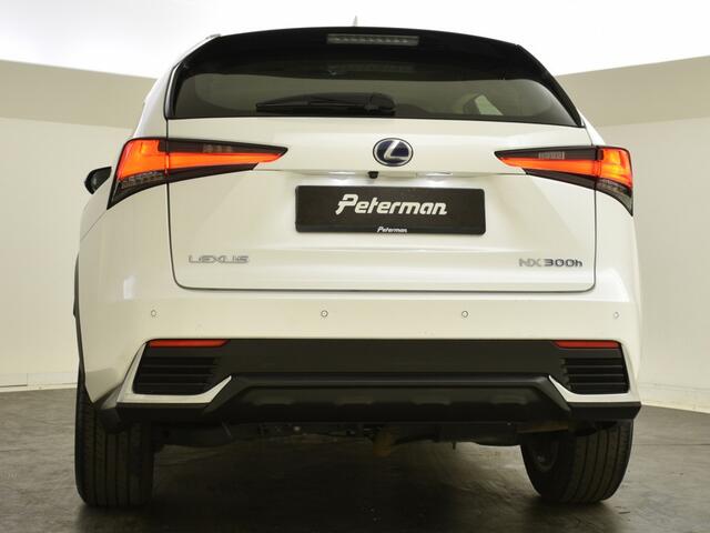 Lexus NX 300h AWD Exexcutive Line | Navigatie | Stoelverw. | PDC |
