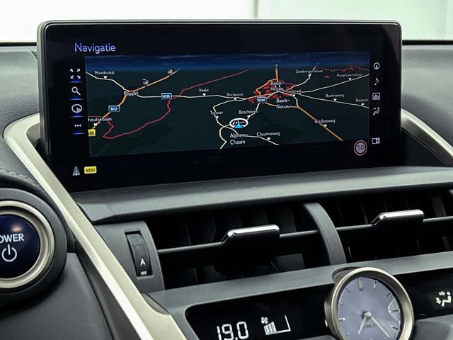 Lexus NX 300h AWD Luxury Edition Limited | Panoramadak | Trekhaak | Stoelverwarming | Apple CarPlay / Android Auto |