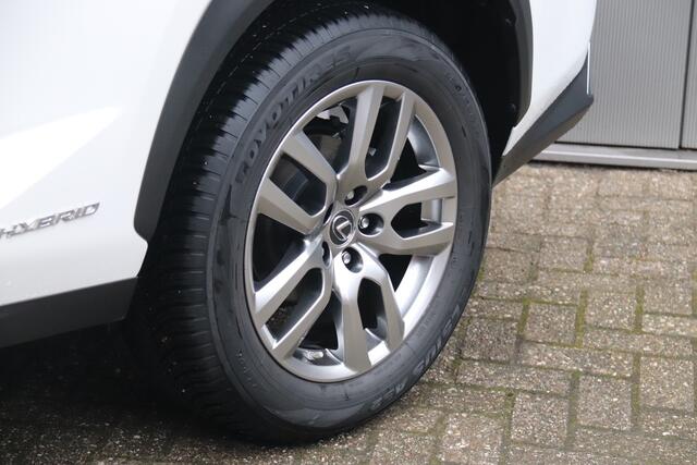 Lexus NX 300h AWD Luxury Line, Stoelverwarming, Camera, Cruise, Navi