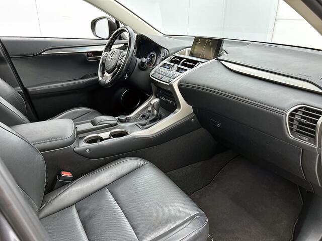 Lexus NX 300h AWD Luxury Line | Leder |