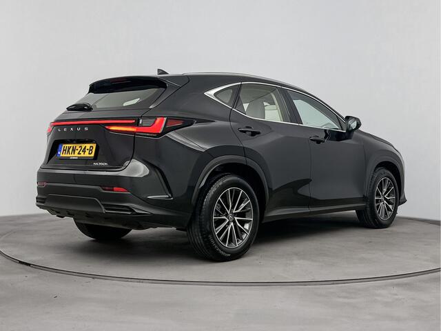 Lexus NX 350h | Stoel- en stuurwielverwarming | Parkeercamera | Cruise Control Adaptief |