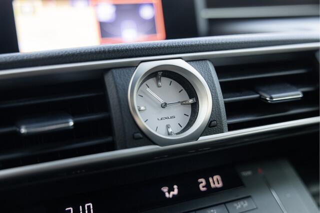 Lexus RC 300h F SPORT Line | Mark Levinson | Stoel & Stuurverwarming | Adaptive Cruise Control |