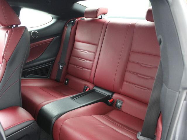 Lexus RC 300h F-Sport Line | Schuifdak | Mark Levinson | Stoelverwarming en -ventilatie | Adaptief onderstel | Tri-LED koplampen |