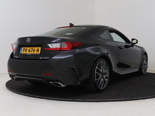 Lexus RC 300h F SPORT Line | Mark Levinson | Safety System | Stoelverwarming & Koeling |