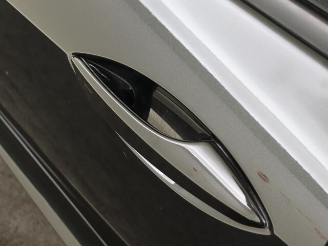 Lexus RC 300h F SPORT Line | Mark Levinson | Safety System | Stoelverwarming & Koeling |