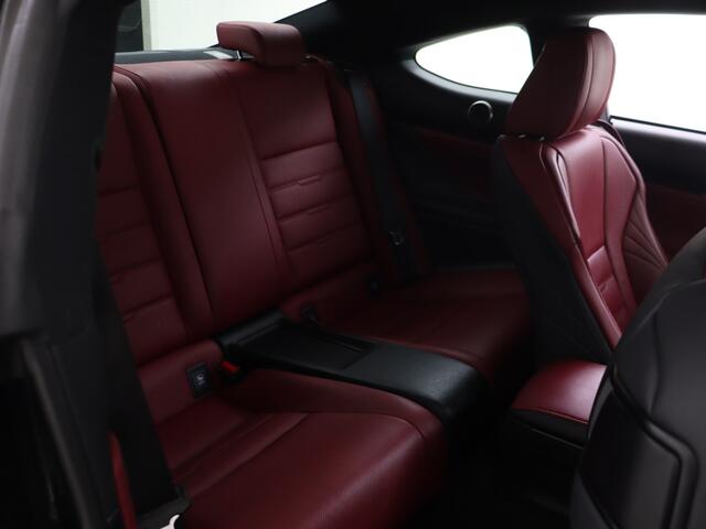 Lexus RC 300h F SPORT Line | Mark Levinson | Safety System | Stoelverwarming & Koeling |