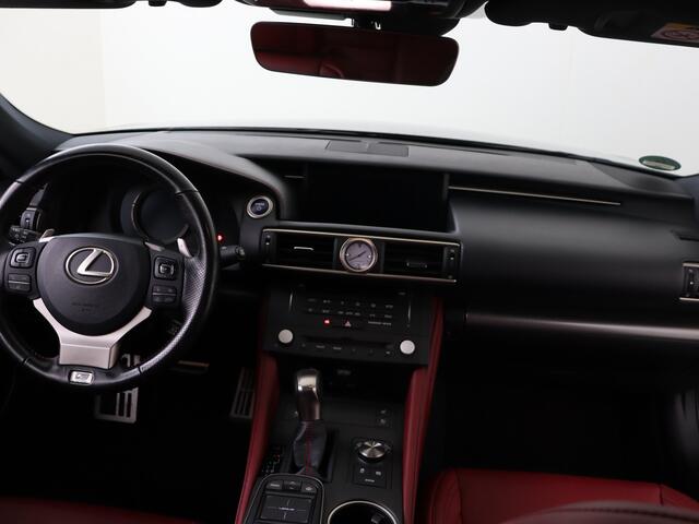Lexus RC 300h F SPORT Line | Mark Levinson | Safety System | Stoelverwarming & Koeling |