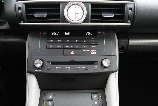 Lexus RC 300h F SPORT Line | Schuif-/kanteldak | Mark Levinson | Stoelkoeling | DAB+