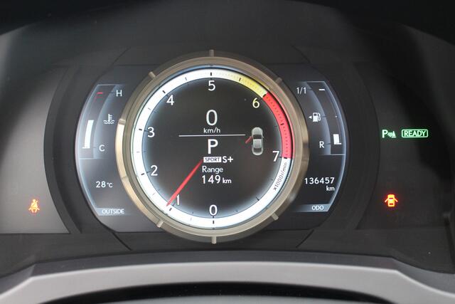 Lexus RC 300h Hybrid F-SPORT Premium I Open dak I Adaptive Cruise control I Uniek!