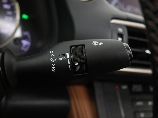 Lexus RC 300h Business Line Pro | Navigatie | Schuif/kanteldak | Lederen Bekleding |