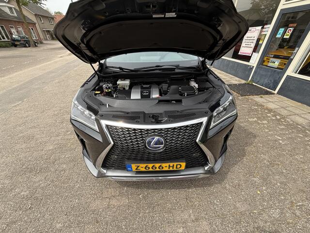 Lexus RX 450h 4WD F Sport Line Stoelverkoeling, Navigatiesysteem, Draadloos telefoonlader