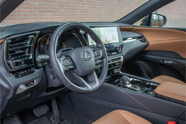 Lexus RX 450h+ Executive Line, Dealer onderhouden, Panoramadak, Stoelkoeling, 360 Camera, Head-up, Stuurverwarming.