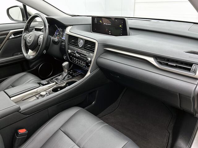 Lexus RX 450h 4WD President Line | BTW voertuig | Mark Levinson | Head-Up Display | 360 surround view | Blind spot monitor | Schuif/kanteldak | Stuur+stoelverwarming & achter | Stoel ventilatie | Elektrische achterklep | Tr Onderweg-naar-dealer