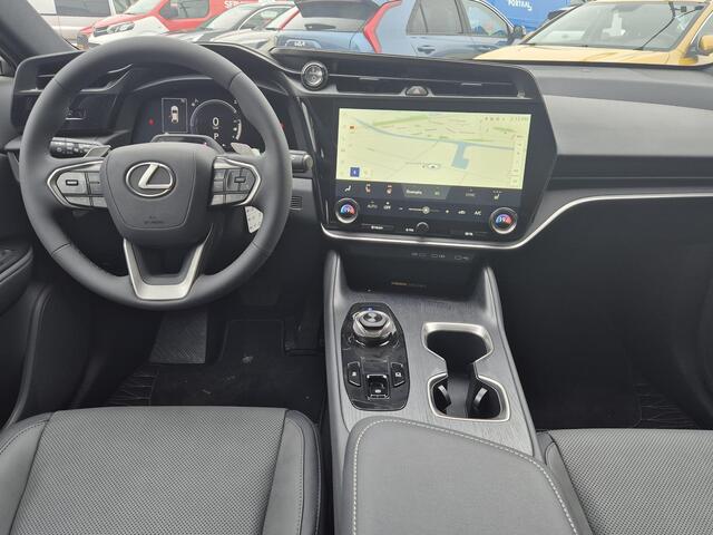 Lexus RZ 450e Executive Line 71 kWh NIEUW & DIRECT LEVERBAAR , Automaat , Stoel/Stuur verwarming ,Leder ,Dodehoek detectie, 10 jaar Lexus garantie, originele NL auto, 435KM