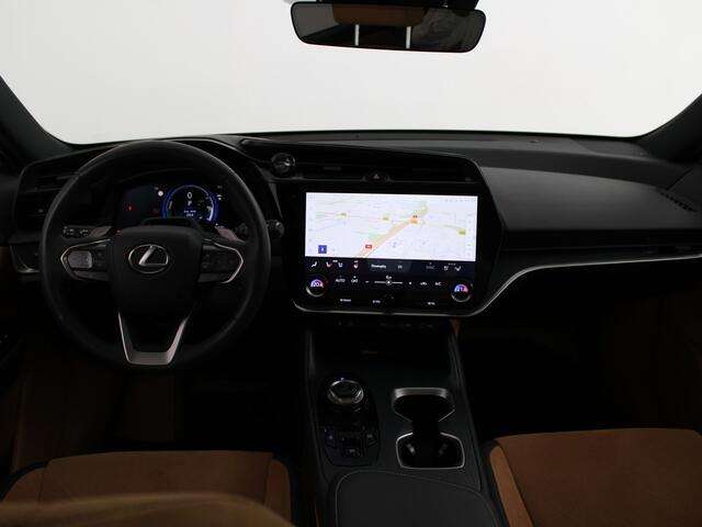 Lexus RZ 450e DIRECT-4 AWD President Line 71 kWh | Dimbaar Panoramadak | Mark Levinson | Head-up Display | Remote Parking | Stoelverwarming en -ventilatie |
