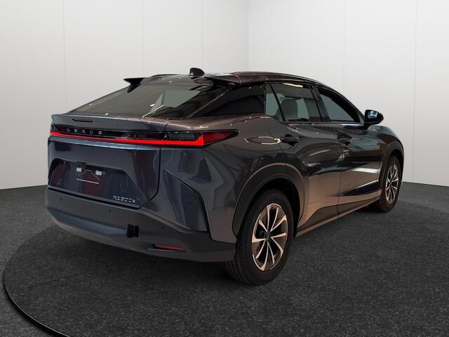 Lexus RZ 300e Business Line 71 kWh | actie model | 17% bijtelling voor maximaal 60 mnd bij registratie in 2025 | JOHAN svp ontbrekende data invoeren, dan publiceren
