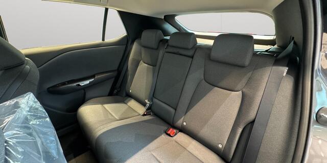 Lexus RZ 300e Business Line 71 kWh | actie model | 17% bijtelling voor maximaal 60 mnd bij registratie in 2025 | JOHAN svp ontbrekende data invoeren, dan publiceren