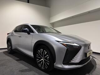 Lexus RZ