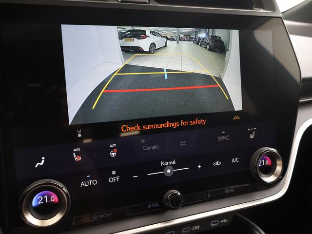 Lexus RZ 450e Executive Line 71 kWh | BTW voertuig | Panoramadak | Stoel+stuurverwarming | Blind Spot Monitor | Parkeersensoren voor+achter | Apple CarPlay/Android Auto | Elektrische Achterklep | Navigatie |