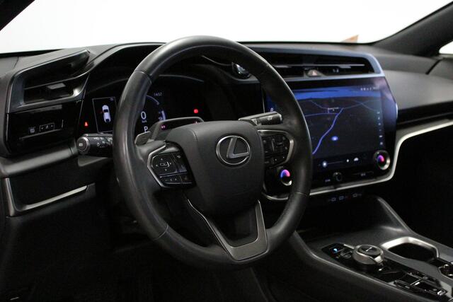 Lexus RZ 450e Executive Line 71 kWh | 100% S.O.H | CAMERA | AFN-TRHAAK | ACC | STOEL+STUUR/VERW | BLINDSPOT |