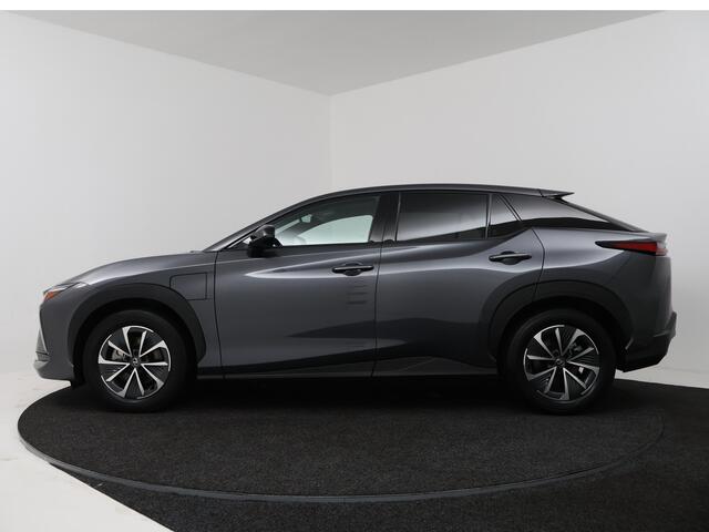 Lexus RZ 450e Executive Line 71 kWh | Panoramadak | Trekhaak | Apple CarPlay / Android Auto (Navigatie) |