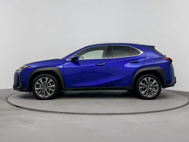 Lexus Ux 300h F SPORT Design Limited | Stoelverwarming | Zwart Leder
