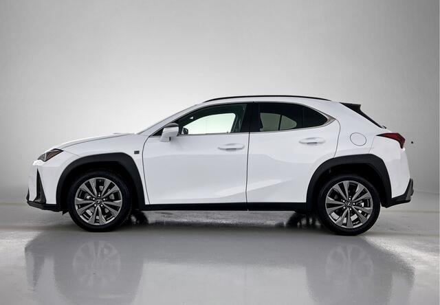 Lexus Ux F-Sport Design | Bi-Tone Metallic | Elektrische Achterklep | Stoelverwarming |