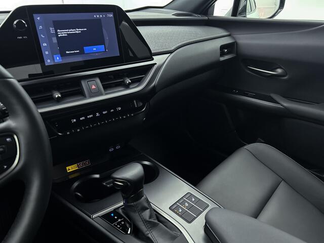 Lexus Ux F-Sport Design | Bi-Tone Metallic | Elektrische Achterklep | Stoelverwarming |