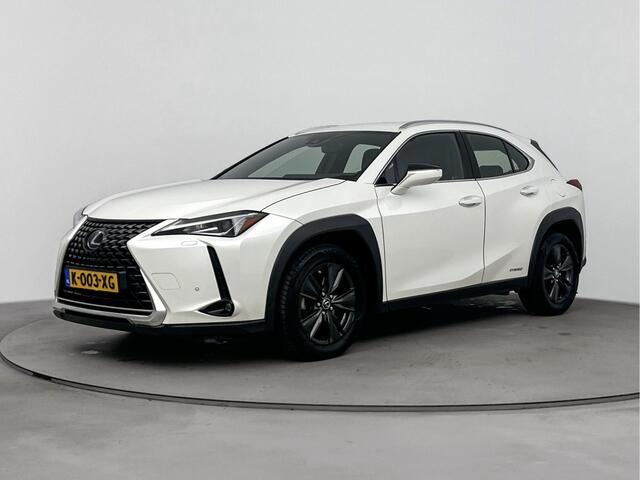 Lexus Ux 250h Business Line | Stuur- en stoelverwarming