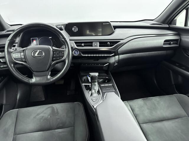 Lexus Ux 250h Business Line | Stuur- en stoelverwarming