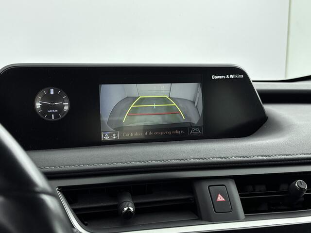 Lexus Ux 250h Business Line | Stuur- en stoelverwarming