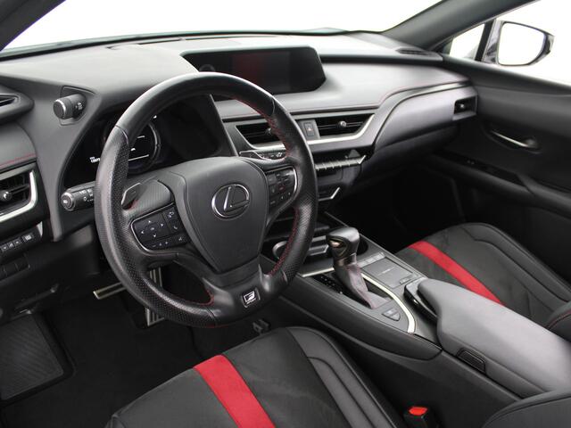 Lexus Ux 250h F-Sport Edition | Sportstoelen | Stoel- en stuurwielverwarming | Lexus Navigatie | Apple Carplay/ Android Auto | Tri-LED |