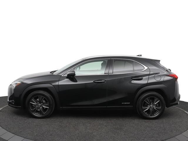 Lexus Ux 250h Business Line Limited | Afneembare trekhaak | Stoelverwarming | Stuurwielverwarming | Privacy Glass