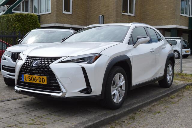 Lexus Ux 250 hev Busn. Line Pro Fabrieksgarantie / Addapt.cruise / Apple,android / Climate control