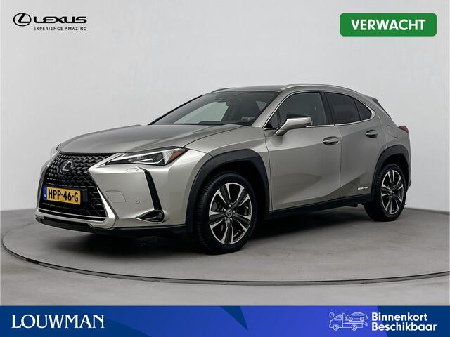 Lexus Ux 250h Business Line Limited | Parkeersensoren | Allseason banden | Stoel -/ Stuurwielverwarming |