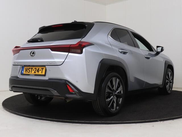 Lexus Ux 250h F-Sport Design | Lederen Bekleding | Stoel & Stuurverwarming | Bi-Tone |