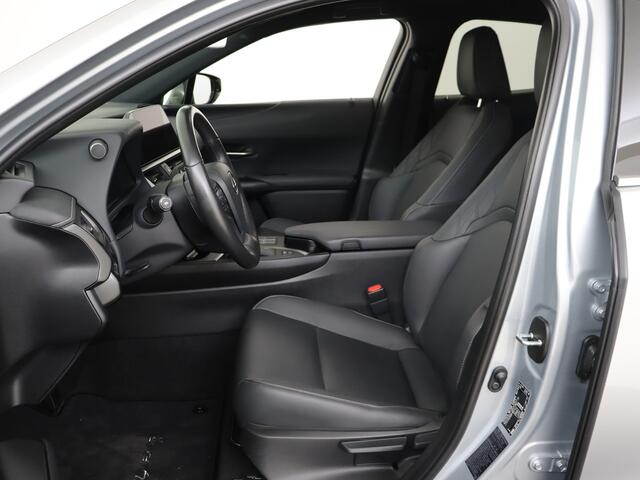 Lexus Ux 250h F-Sport Design | Lederen Bekleding | Stoel & Stuurverwarming | Bi-Tone |