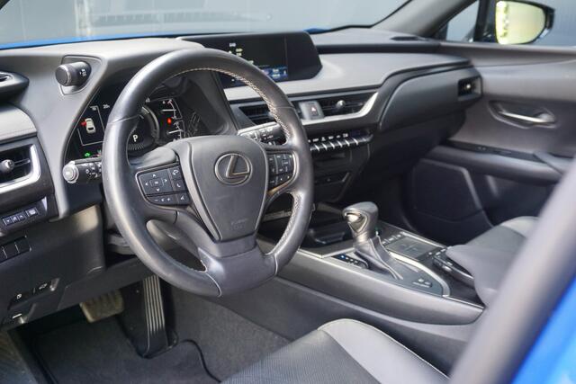 Lexus Ux 250h Business Line | Leder | Camera | ACC | 18'' LM | Dealeronderhouden |