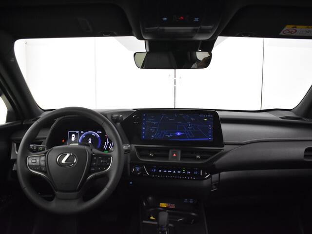 Lexus Ux 300h Business Line | Stuur en Stoelverwarming | BLS | Parkeersen