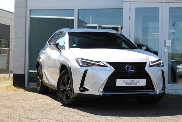 Lexus Ux 250h Hybrid Comfort Line I Pearlwhite I Applecarplay I Camera