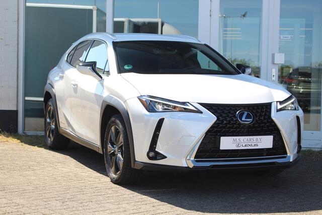 Lexus Ux 250h Hybrid Comfort Line I Pearlwhite I Applecarplay I Camera