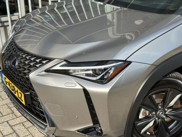 Lexus Ux 250h Luxury Line All-in rijklrprs | Leder | Camera | Stoelverw.