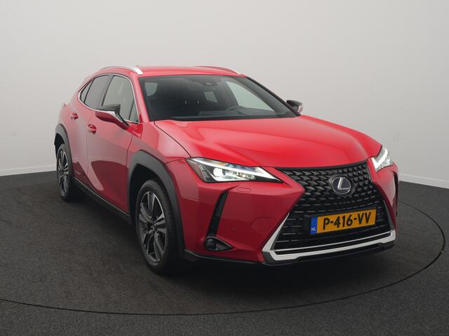 Lexus Ux 250h Business Line - RIJKLAARPRIJS - Stoel- en Stuurverwarming - Achteruitrijcamera - Automaat
