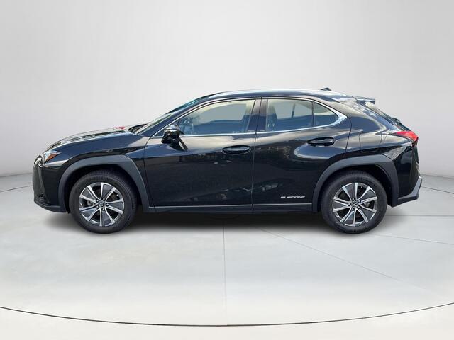 Lexus Ux 300e Business 54 kWh | Carplay | Adaptieve cruise control